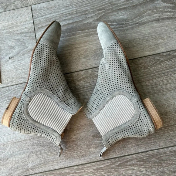Pertini Chelsea Perforated Leather Flat Boot in Grey - Picture 7 of 11